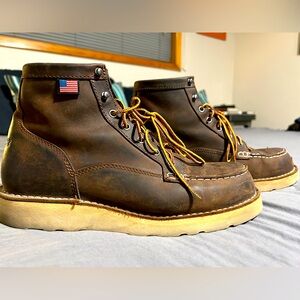 Danner- Bull Run Moc 6’ boots